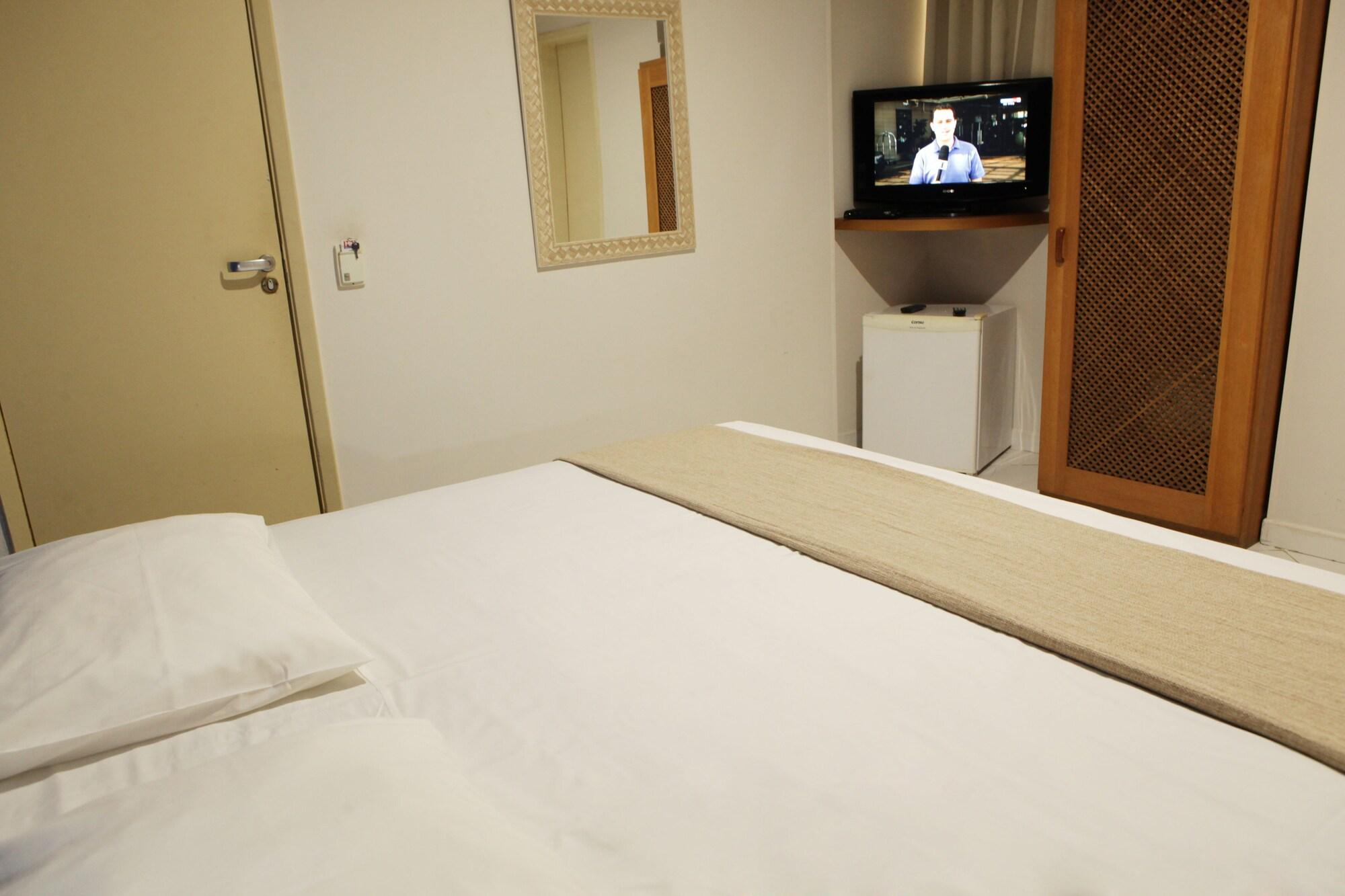 ריו דה ז'ניירו Hotel Novo Biarritz Copacabana מראה חיצוני תמונה
