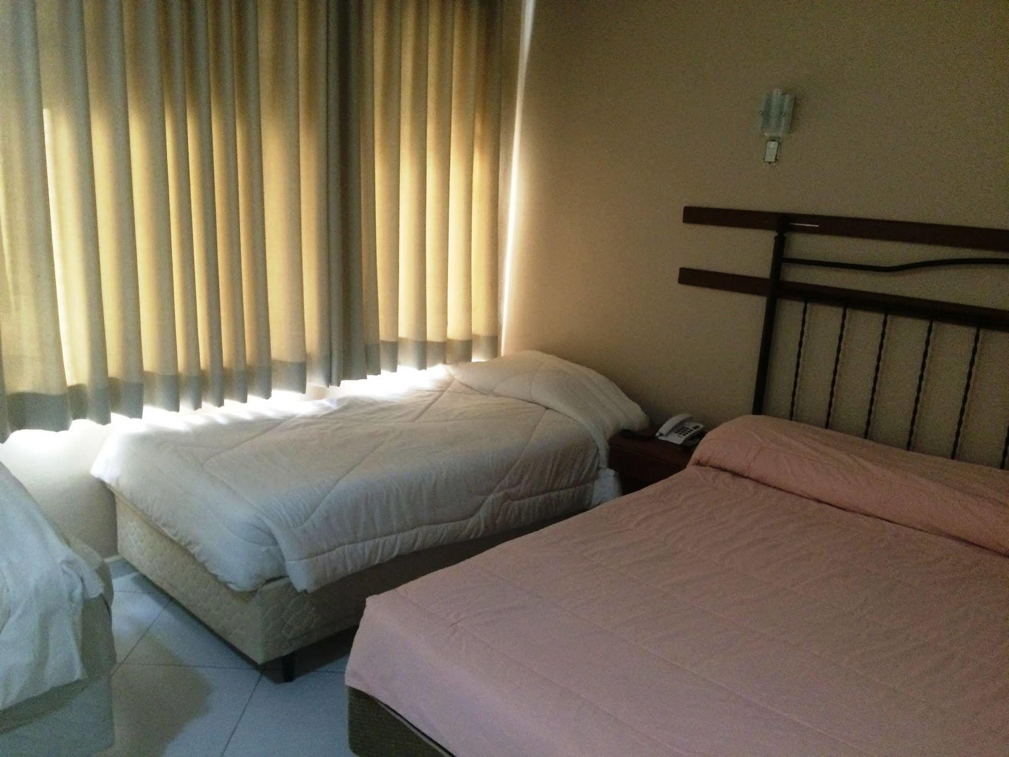 ריו דה ז'ניירו Hotel Novo Biarritz Copacabana מראה חיצוני תמונה