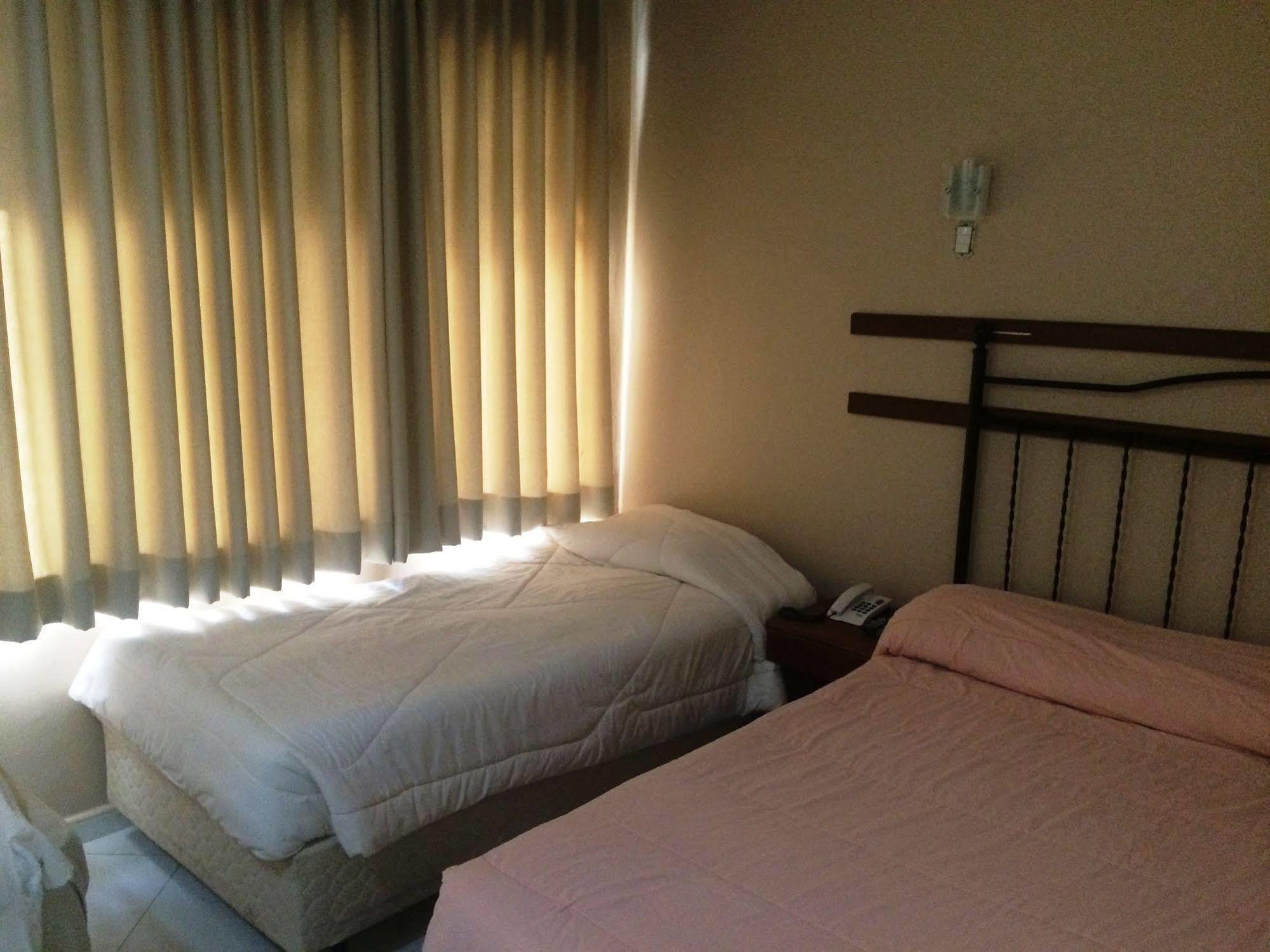 ריו דה ז'ניירו Hotel Novo Biarritz Copacabana מראה חיצוני תמונה